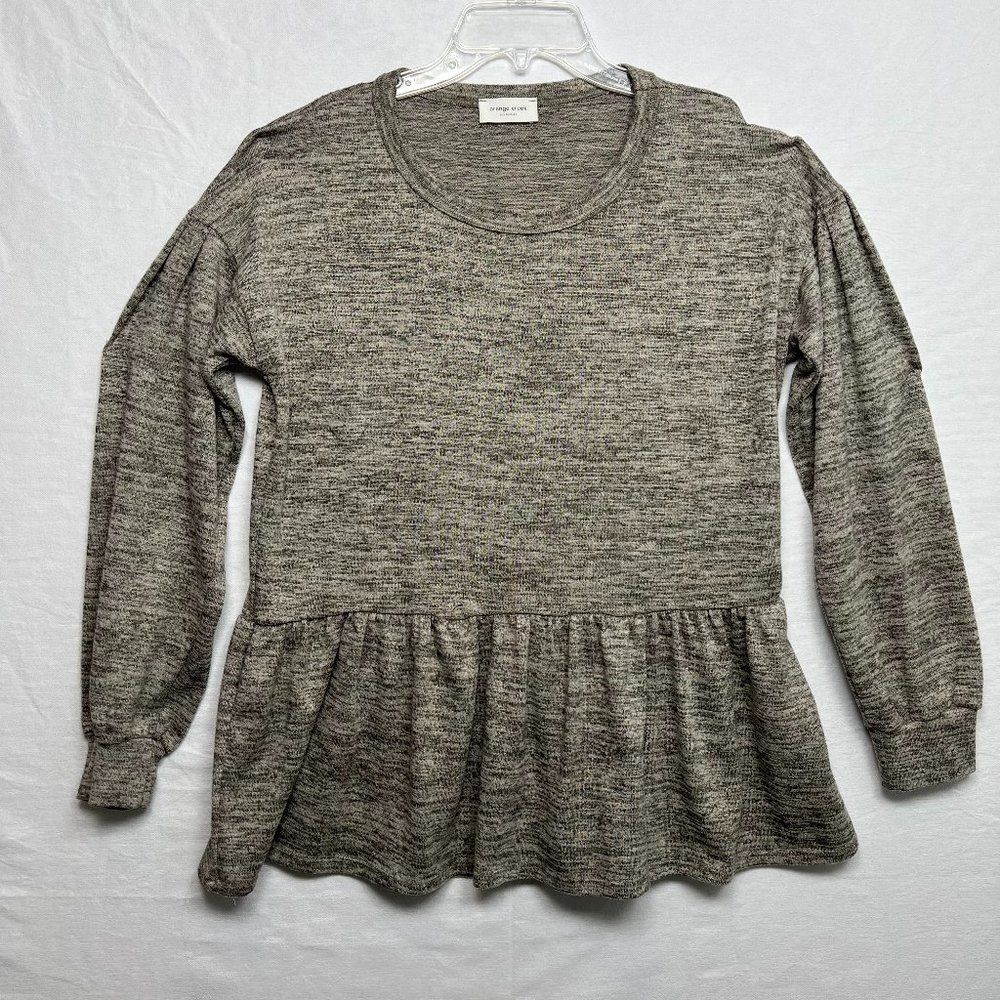 Orange Creek Los Angeles Women's Large Top Peplum Hem and Pleated Shoulders SOFT